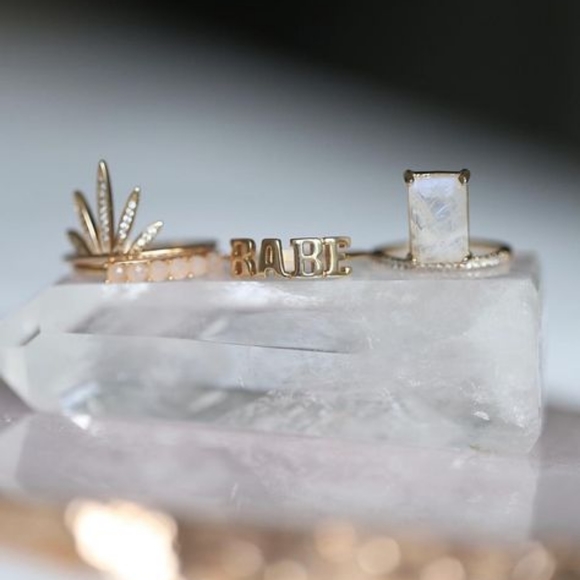 Melanie Auld Jewelry - Melanie Auld BABE ring (gold)